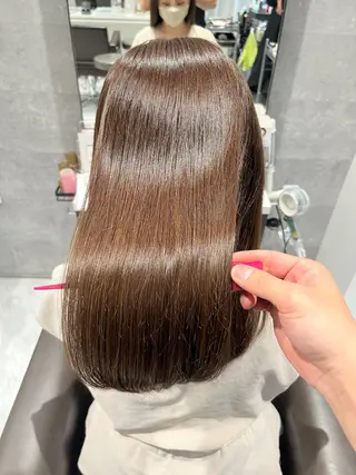 ミディアム カラー 坂本 理輝のヘアスタイル