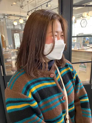 ミディアム カラー 透明感カラー 🩰asumiのヘアスタイル