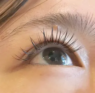 マツエク・マツパ 関口あや 🖤Be__ 中目黒のマツエク・マツパデザイン