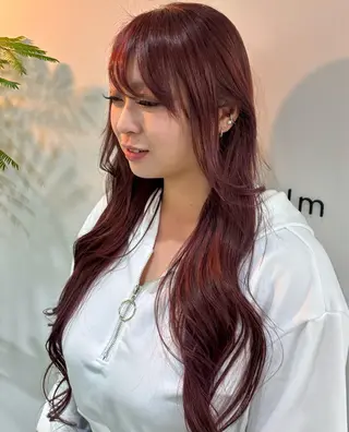 ロング カラー Maki /カラー/ブリーチのヘアスタイル