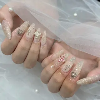 ネイル LAVISH nanamiのネイルデザイン