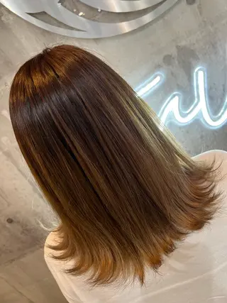 ミディアム ミルクティーハイトー ン💖Mikaのヘアスタイル