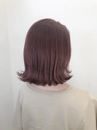 ミディアム AKANE 【zina新宿】のヘアスタイル