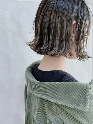 ショート カラー MOU namba ムウナンバのヘアスタイル