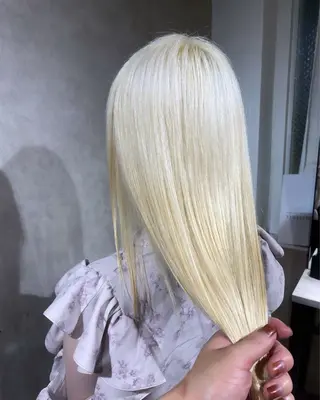 ロング カラー Seleneコウキ ブリーチ/ハイトーンのヘアスタイル