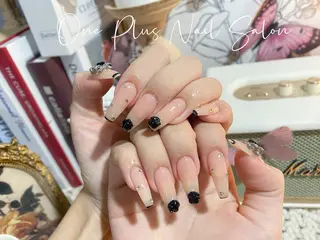 ネイル One Plus Nail Salonのネイルデザイン