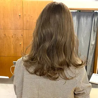 セミロング カラー パーマ ヘアアレンジ メンズ キッズ ネイル マツエク・マツパ EMANON梅田店所属・前川 朋香のヘアスタイル