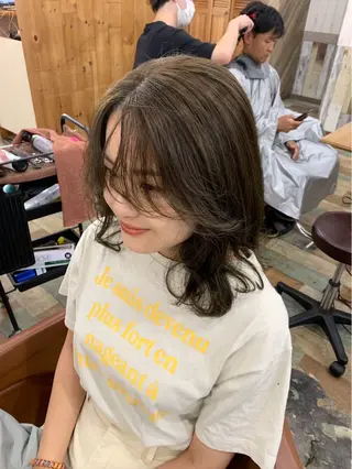 ミディアム カラー Hair's RooMのヘアスタイル
