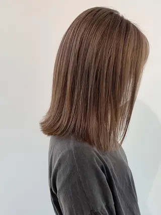 カラー 伊藤 歩のヘアスタイル