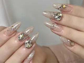 ネイル TOUTOU所属・TOUTOU. Yuriのネイルデザイン