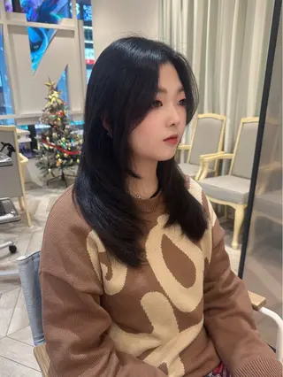 ロング ベージュ/インナー カラー🤍Rieのヘアスタイル