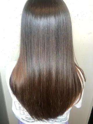 ロング 【髪質改善職人】 岡田成義のヘアスタイル