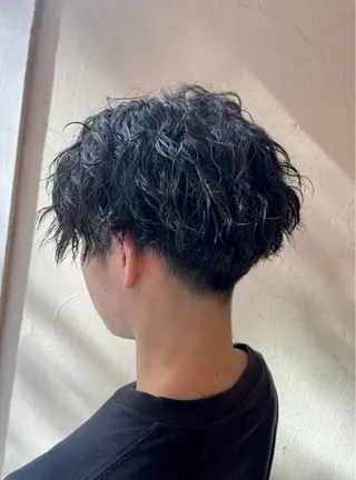 ショート パーマ メンズパーマ特化 外山 健太のヘアスタイル