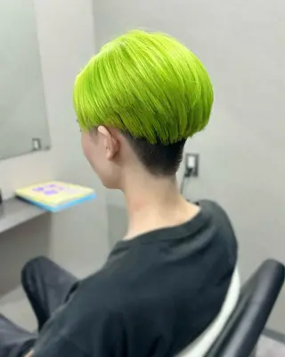 ショート SLASH所属・Okayu .のヘアスタイル