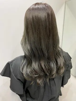 ミディアム カラー 女性リピ90%🍨 🩷佐藤みずきのヘアスタイル