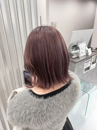 ミディアム あやめ🪽 オリーブ/ハイトーンのヘアスタイル