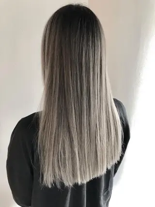 セミロング カラー OFF YUYAのヘアスタイル