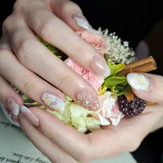 ネイル HAYASHI  Nのネイルデザイン