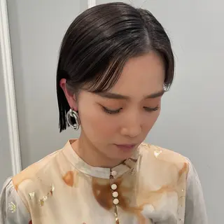 ショート 🩶赤み消しカラー 🐈‍⬛荻野美思🐾のヘアスタイル