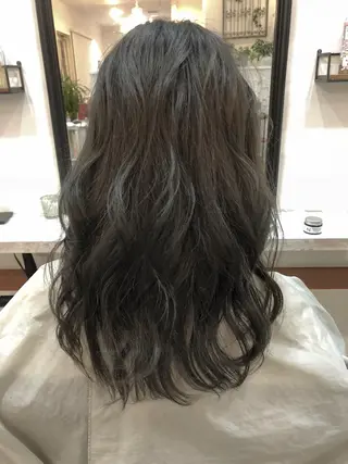 セミロング カラー Lucet所属・糸井 一輝のヘアスタイル