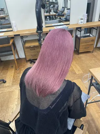 セミロング ブリーチカラー/ 細川はるかのヘアスタイル