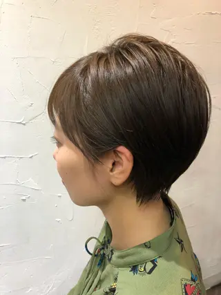 ショート カラー Lauburu渋谷 officialのヘアスタイル