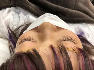 マツエク・マツパ RADnoel 梅田茶屋町のヘアスタイル