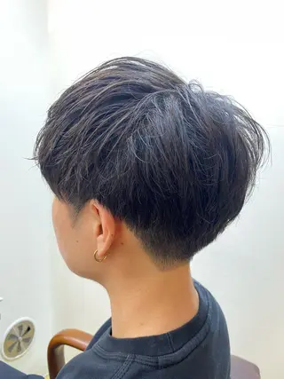 ショート パーマ メンズ 柏のセンターパート のプロ関口 柊太のヘアスタイル