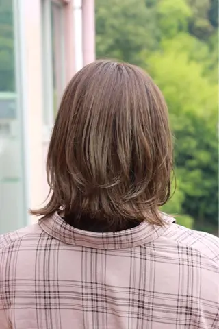 ミディアム カラー Viage （ビアージュ）のヘアスタイル