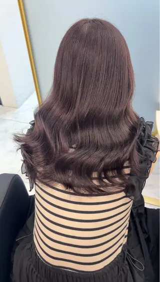 ミディアム ラベンダーカラー /巻き/WAKANAのヘアスタイル