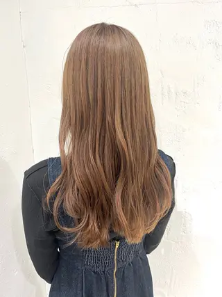 ロング カラー ボブ・レイヤー/ ベージュカラーのヘアスタイル