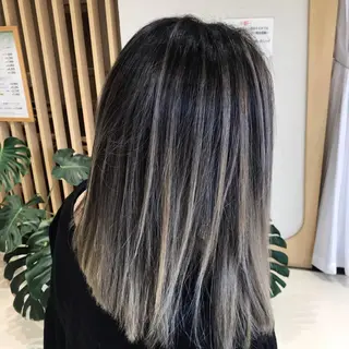 セミロング カラー LUSTRE クロサワのヘアスタイル