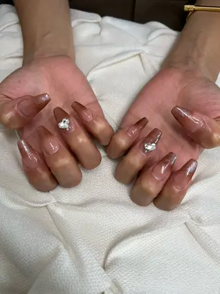 ネイル nail.salon .Reversalのネイルデザイン