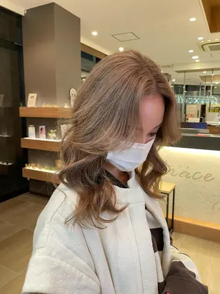 カラー 🫧ミルクティーベー ジュ🫧門脇ゆう🎀のヘアスタイル