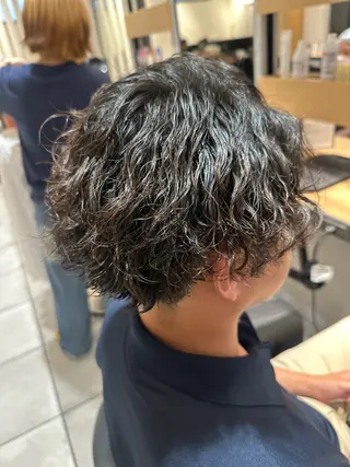 パーマ フクイ ミユのヘアスタイル