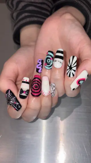 ネイル 👽個性派ネイル🎀 komachiのマツエク・マツパデザイン