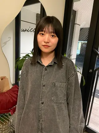 ミディアム カラー 渋谷 留菜のヘアスタイル