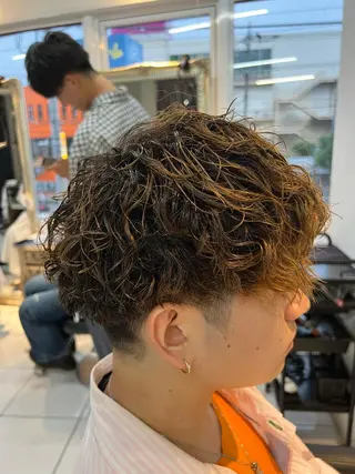 パーマ メンズ パーマ特化美容師 茂木広幸のヘアスタイル