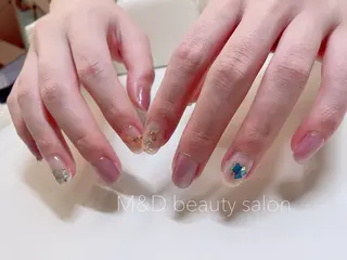 ネイル M&D BeautySalon銀座店所属・M&D 銀座店のネイルデザイン