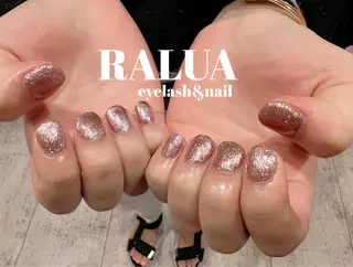 ネイル RALUA shiori🐰のネイルデザイン