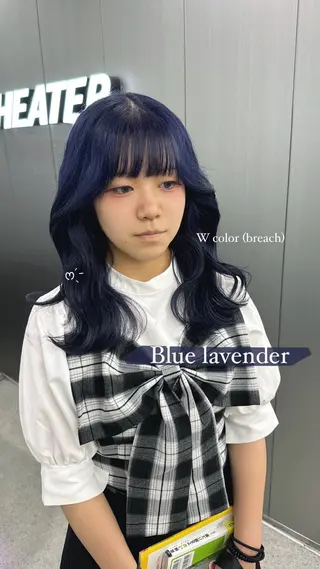 ロング カラー 暗髪🩶ラベンダー/ ブルー/ユウナ🤍のヘアスタイル