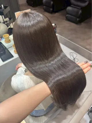 カラー .*･ﾟ izumi  ･*.のヘアスタイル