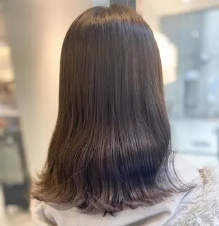 ミディアム カラー 木原良 (キハラ リョウ)のヘアスタイル