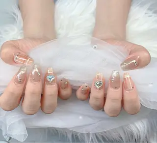 ネイル T. Leeのネイルデザイン