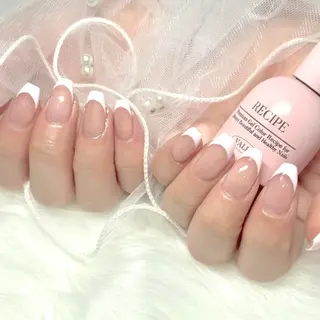 ミディアム Lib Valla Hyunjiのネイルデザイン