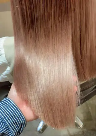 ミディアム カラー レイヤー×髪質改善 マネージャー安藤光司のヘアスタイル