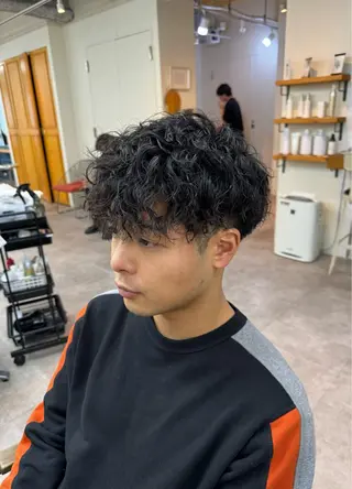 パーマ メンズ シャドウパーマ/ 波巻パーマYu-Kiのヘアスタイル