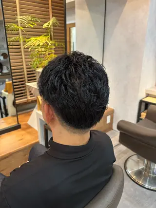 ショート パーマ 日髙 愛華のヘアスタイル