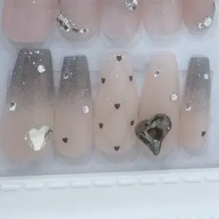 ネイル エルバイノリコ🎀 堅田パラジェル取扱店のネイルデザイン