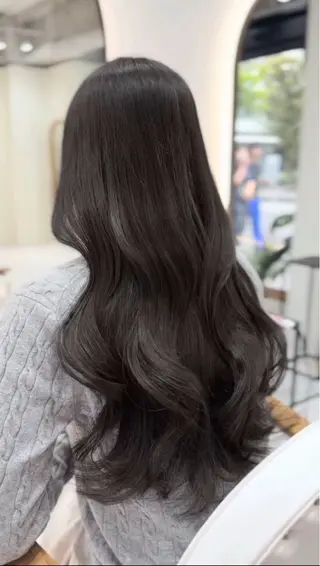 ロング 輝士‎🤍レイヤー/ 艶髪/透明感/顔周りのヘアスタイル